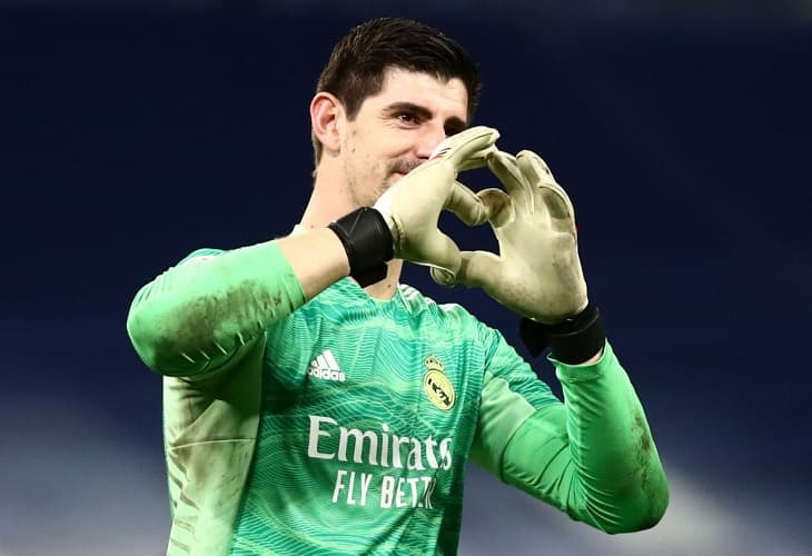 Courtois- La pesadilla de Courtois: el belga se lesiona de gravedad y el Real Madrid baraja varias opciones para la portería