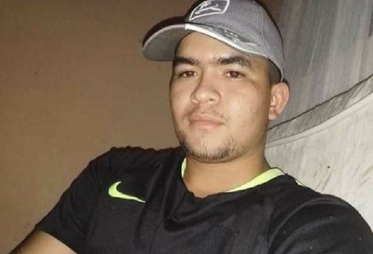Sicarios en Puerto Berrío dispararon a 3 personas y mataron a Diego González