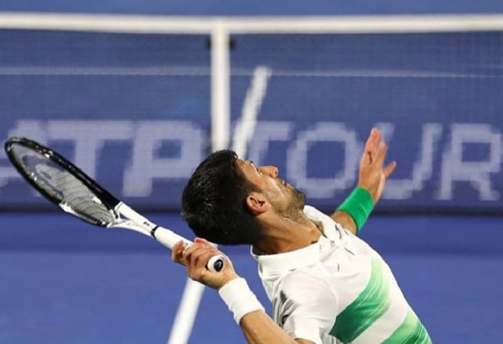 Djokovic entra en el sorteo del cuadro, pendiente de si EE.UU. le dará acceso