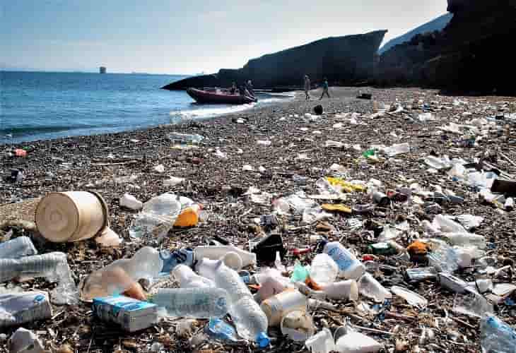 El mundo pone rumbo a un histórico pacto ante la contaminación por plásticos
