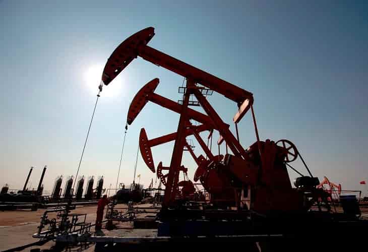 El petróleo de Texas abre con una subida del 5,85 % y de nuevo rebasa los 100 dólares