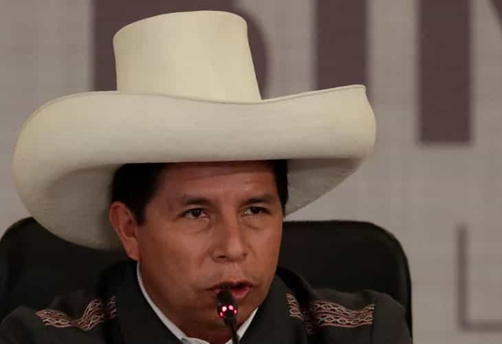 El presidente de Perú elude interrogatorio de la comisión parlamentaria