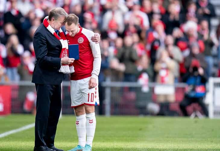 Eriksen vive su reencuentro más feliz en el Parken