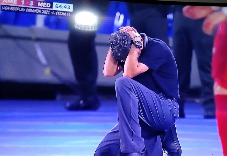 Juan Carlos Osorio y su imagen más débil durante la derrota de América ante DIM