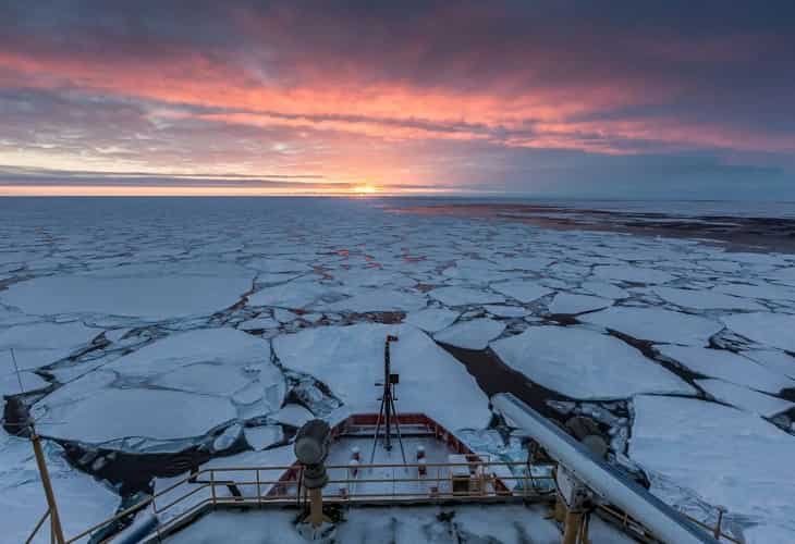 La energía solar provoca el rápido retroceso anual del hielo marino antártico