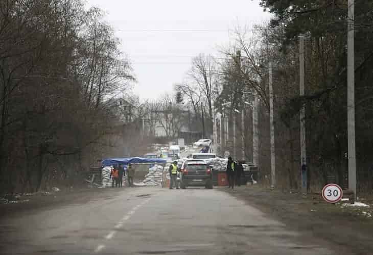 Se suspenden los dos primeros corredores humanitarios en Ucrania