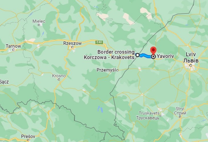 Rusia ataca una base militar de Ucrania cerca de la frontera con Polonia