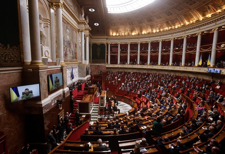 Zelenski a Francia - parar la guerra está en vuestras manos