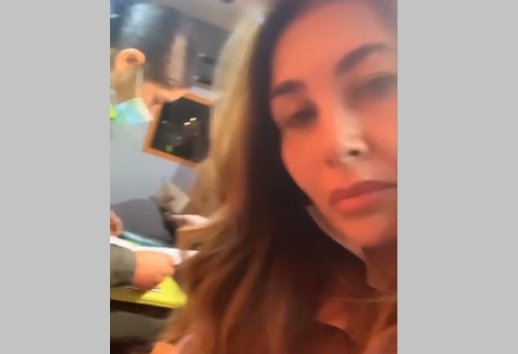 Carro de Vibiana Tejeiro, la mamá de Lina Tejeiro, fue embestido por una ambulancia
