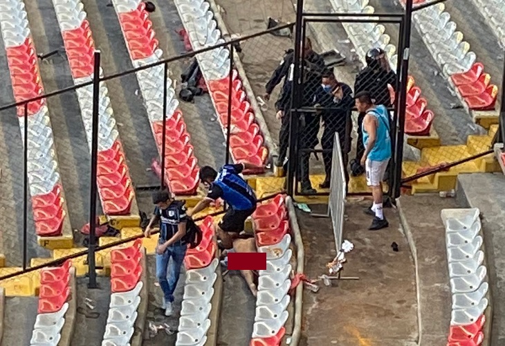 Querétaro: Al menos 17 aficionados habrían muerto en brutal riña en La Corregidora