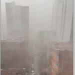 Un impresionante aguacero dejó árboles caídos y daños en casas de Sabaneta