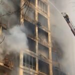 Ucrania retoma negociaciones con Rusia, Kiev y otras ciudades siguen bajo ataque