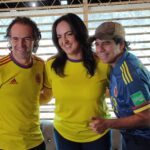 Foto de Cabal junto a Fico Gutiérrez en partido de Colombia