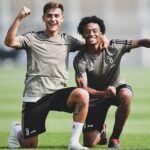 Dybala y Cuadrado chocan con técnico de Juventus al pedir más tiempo libre