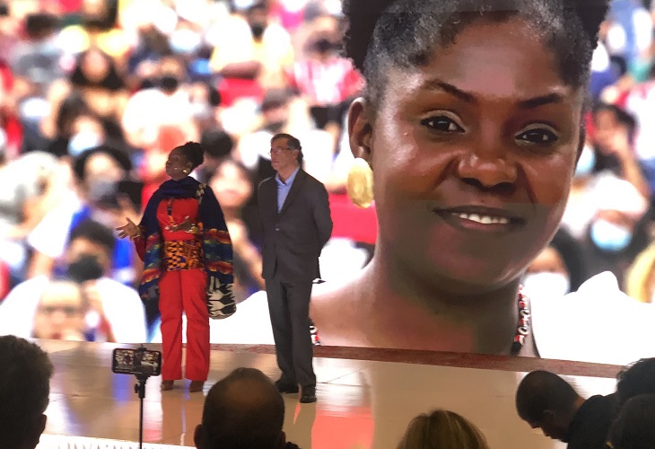 Acaban a Paola Ochoa por referencia a Francia Márquez que tildan de racista