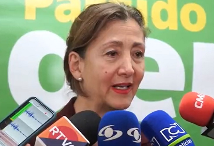 De la Calle le pide a Ingrid Betancourt que renuncie para no perder su curul