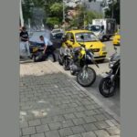 Accidente múltiple en la avenida El Poblado deja un motociclista herido