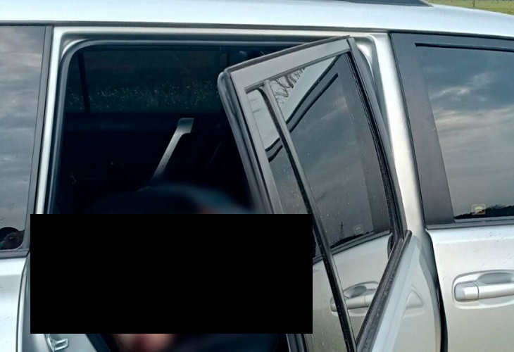 Encuentran un hombre muerto en una Toyota TXL en la vía Tierralta-Montería
