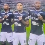 Jugadores del Cali repiten el gesto por el que expulsaron a Teo Gutiérrez