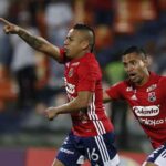 2-1. El DIM vence en el último suspiro al 9 de Octubre y es líder del Grupo E