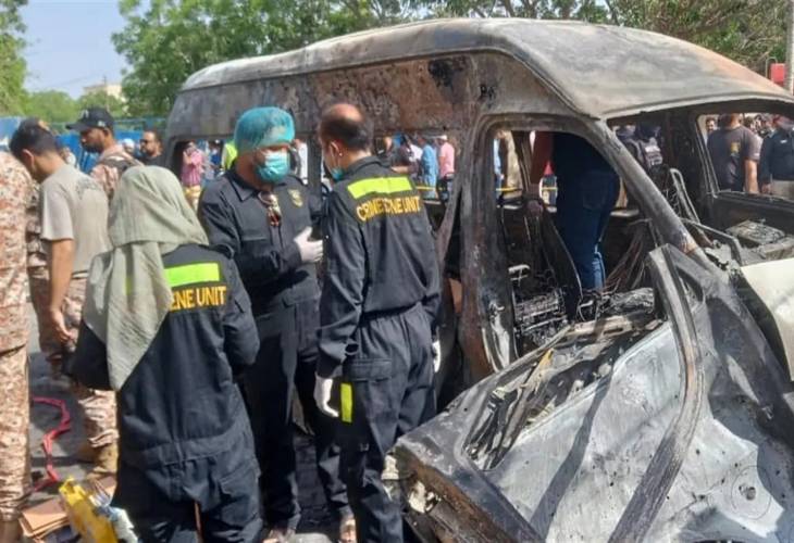 Al menos cuatro muertos en un atentado suicida en una universidad paquistaní