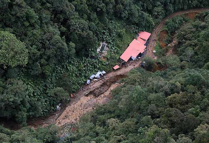 Asciende a trece el número de muertos por una avalancha en Abriaquí