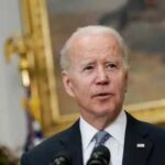 Biden anuncia más ayuda militar a Ucrania y veta a los barcos rusos en EE.UU.