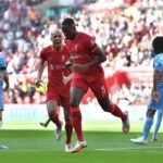 El Liverpool zarandea al City y deja vivo el histórico póker