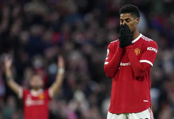 El Manchester United pierde de vista la Liga de Campeones