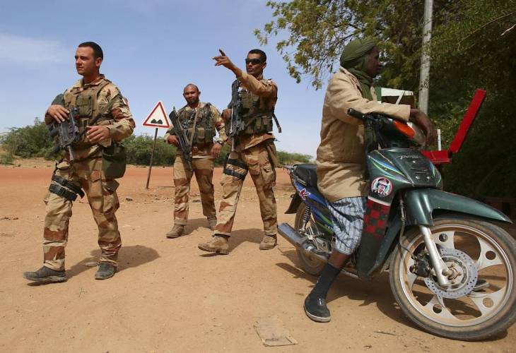 El gobierno transitorio de Mali acusa al Ejército de Francia de “espionaje”