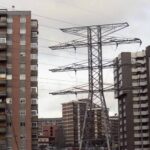 El precio de la luz se desploma un 59 % hasta 86,25 euros