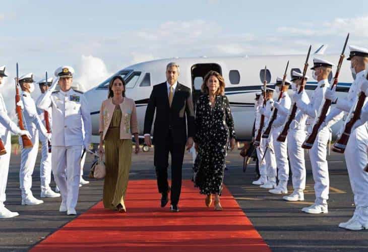 El presidente paraguayo llega a Colombia para una visita oficial
