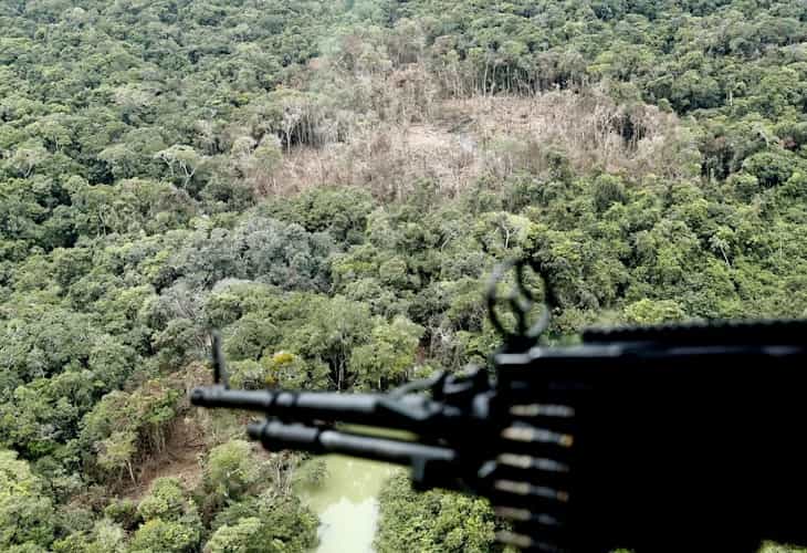 La Fiscalía colombiana emite orden de captura contra jefe de disidencia de FARC