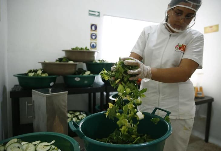 Las microempresas colombianas se recuperan y generan en promedio 2,7 empleos