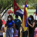Migrantes recrean la Pasión de Cristo en la frontera de México con EE.UU.
