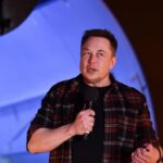 Musk hace oferta por Twitter y amenaza con vender sus acciones si la rechazan