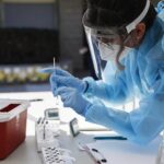 Regulador de EE.UU. autoriza un test de covid que toma la muestra soplando