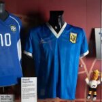 Se subasta la camiseta de Maradona de la ‘Mano de Dios’