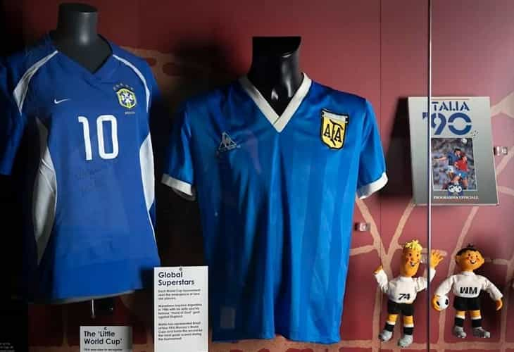 Se subasta la camiseta de Maradona de la ‘Mano de Dios’