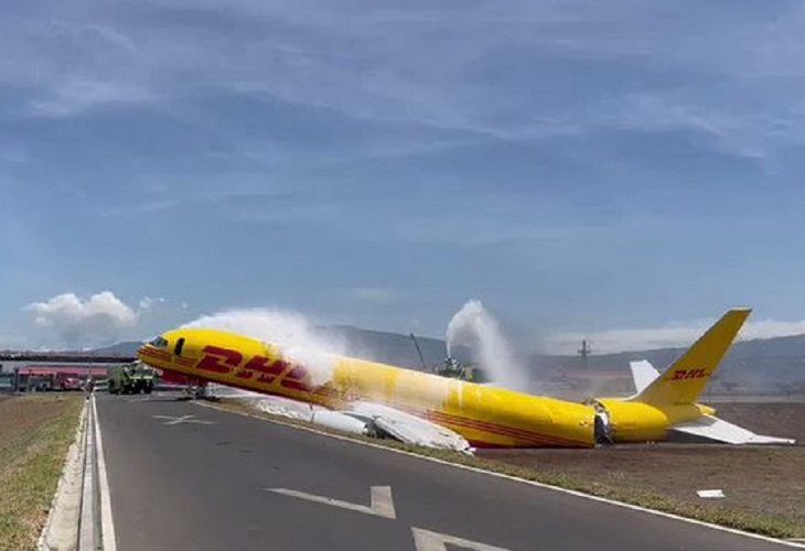Un avión de carga sufre un accidente en el aeropuerto de Costa Rica