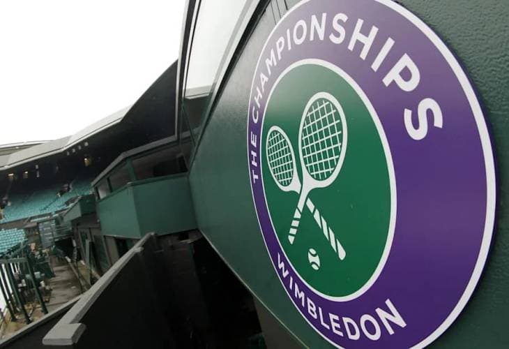 Wimbledon tacha de _injustificable_ aceptar a rusos y bielorrusos
