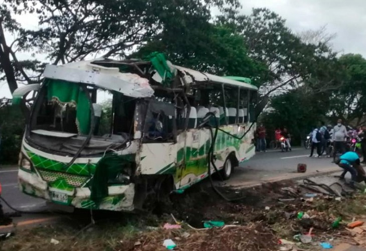 Accidente en Bayunca: 2 mujeres mueren en accidente de bus