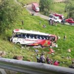 Bus de Cootransmayo rodó por abismo con 40 pasajeros en vía Mocoa-Pitalito