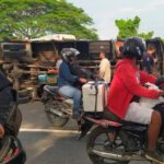 Muere una mujer al volcarse bus en entrada al municipio de Santa Rosa de Lima