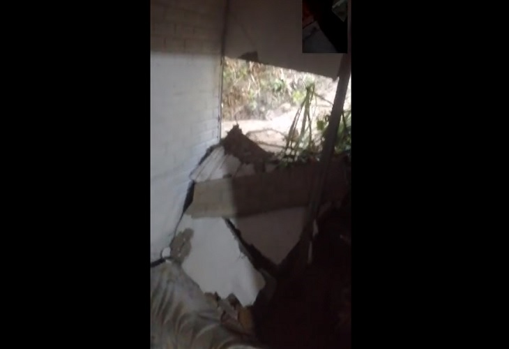 Loma de San Javier, inundaciones en varias casas, 5 de abril