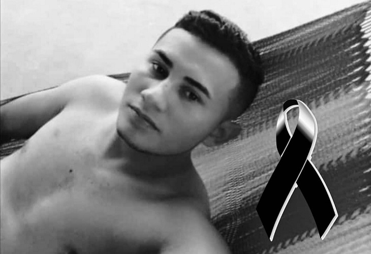 Jhonatan Rincón murió al quedar debajo de una turbo en Bocas del Pauto