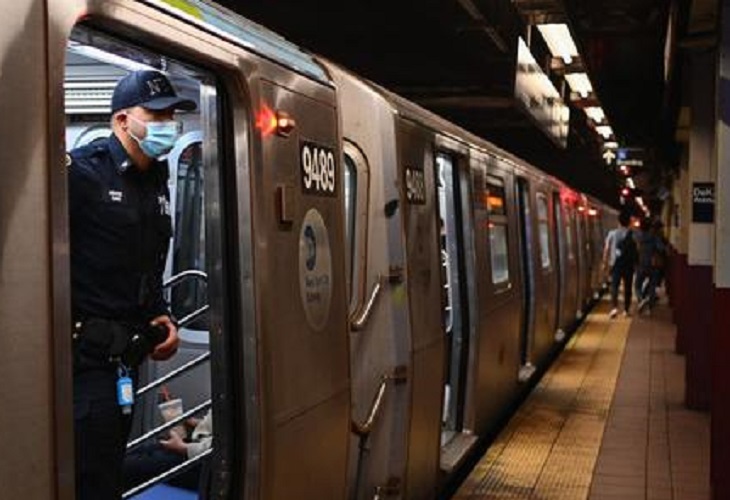 Metro de Nueva York: 2 personas mueren arrolladas por vagón