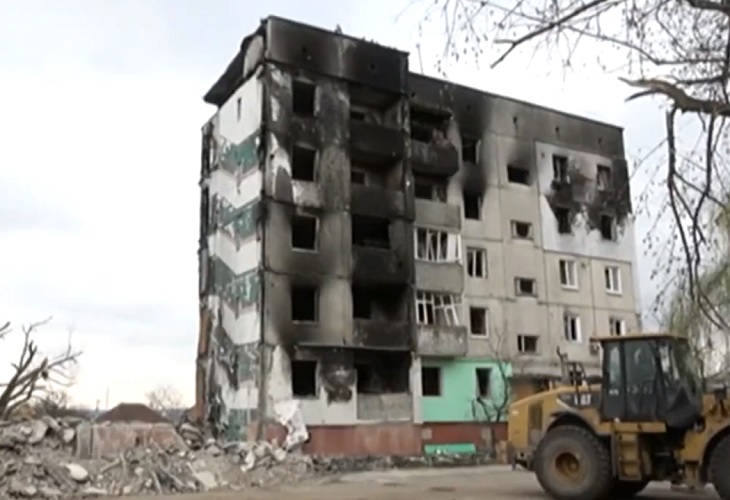 Soldados ucranianos permanecen en Mariupol este 18 de abril