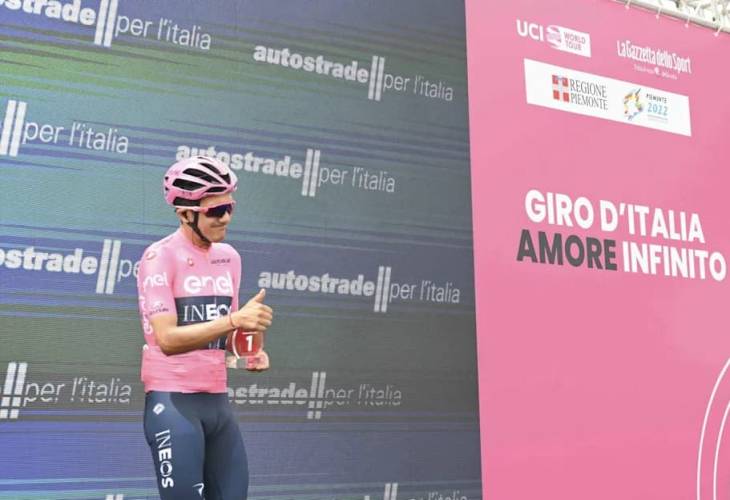 Ciccone se impone en solitario en Cogne, Carapaz mantiene la maglia rosa