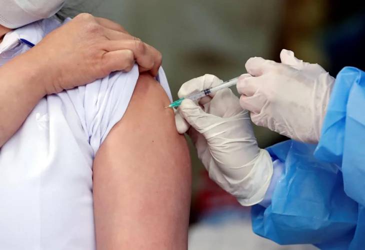 Colombia aplicará cuarta dosis de la vacuna anticovid a mayores de 50 años